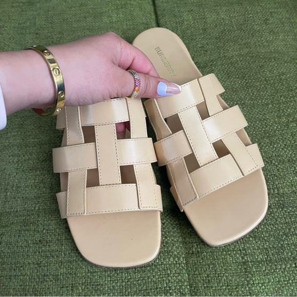 Burberry Sandals - Picture 2 of 6